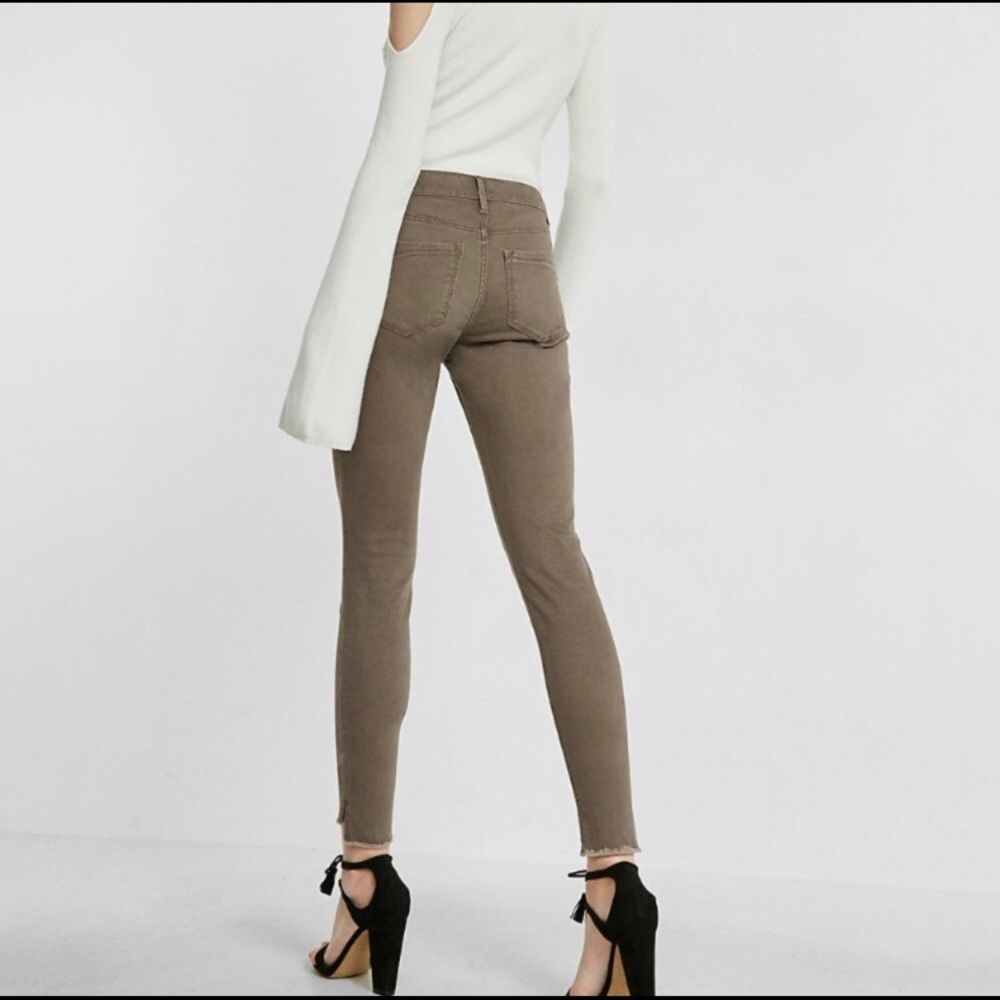 NWT Mid Rise Split Hem Stretch Leggings/ Jeans - Picture 3 of 4